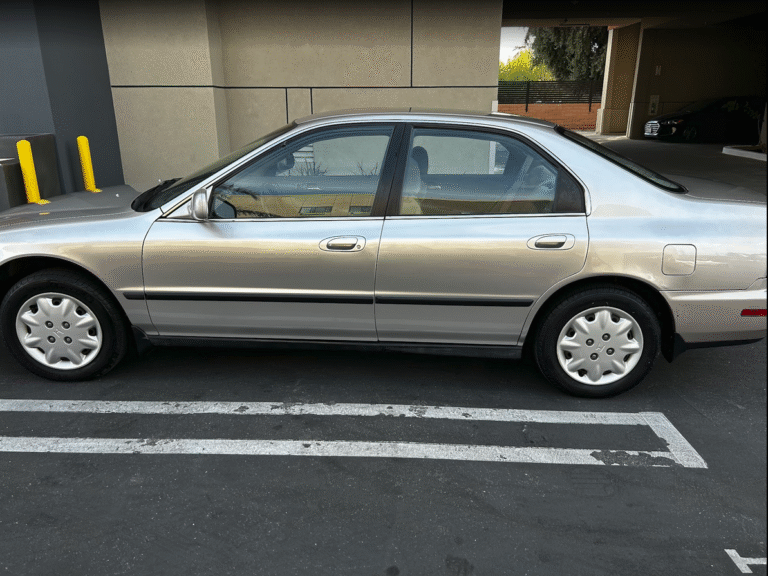 Bumper to Bumper Collision Center testimonials - Silver 4-door - after